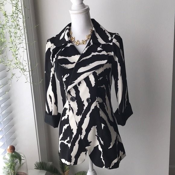 Zebra Print Jacket - Picture 3 of 5